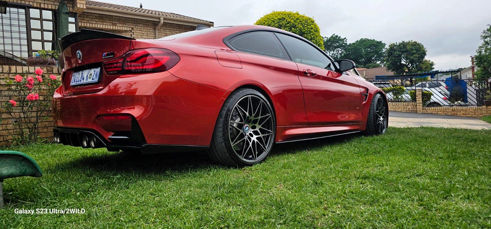 BMW M4 coupe, image 2