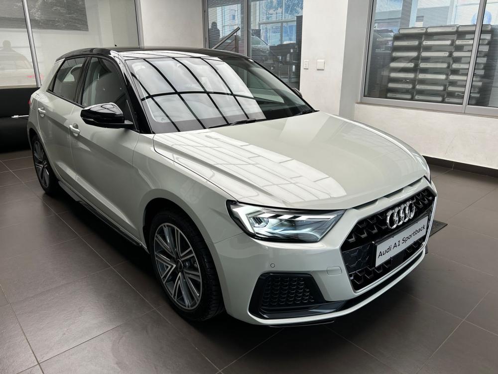 AUDI A1 SPORTBACK 30 TFSI ADVANCED S-TRONIC, image 2