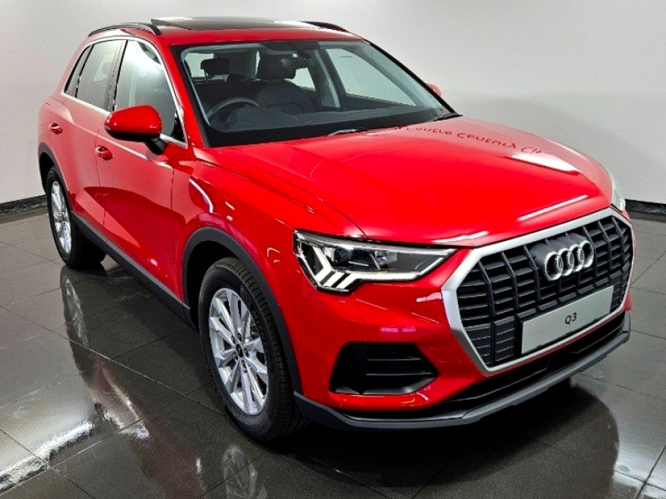 AUDI Q3 35 TFSI S TRONIC URBAN EDITION, image 1