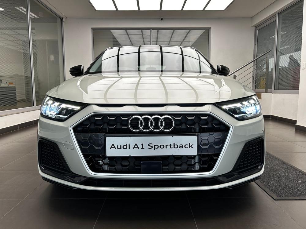 AUDI A1 SPORTBACK 30 TFSI ADVANCED S-TRONIC, image 2