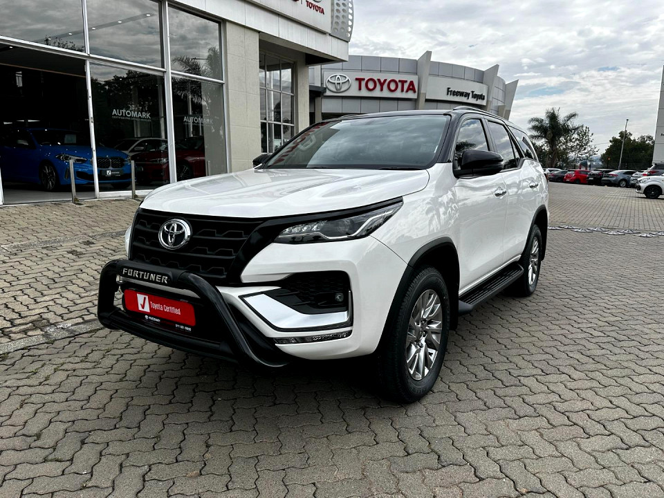 TOYOTA FORTUNER 2.8GD-6 R/B A/T, image 2