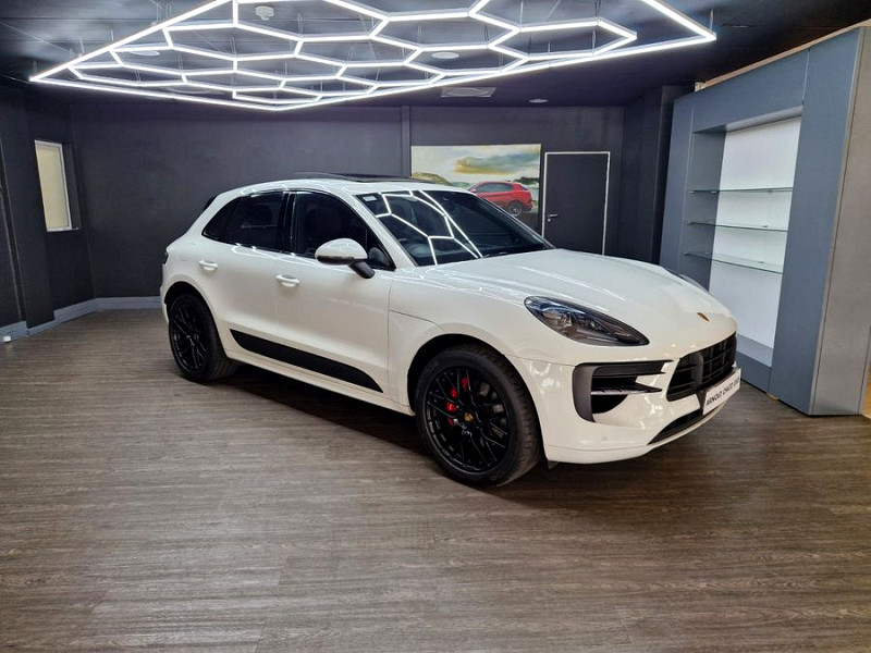 PORSCHE MACAN GTS, image 1