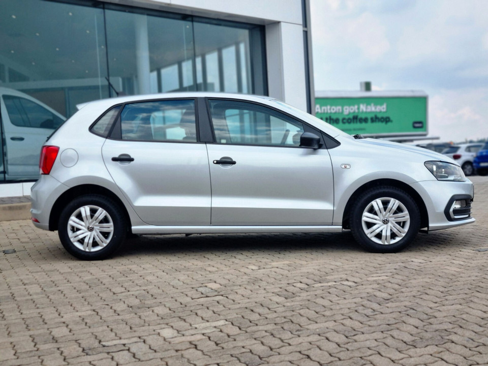 VOLKSWAGEN POLO VIVO 1.4 (5DR), image 2