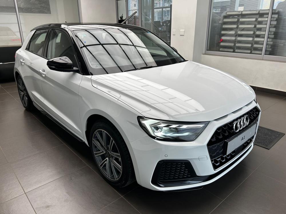 AUDI A1 SPORTBACK 30 TFSI ADVANCED S-TRONIC, image 2