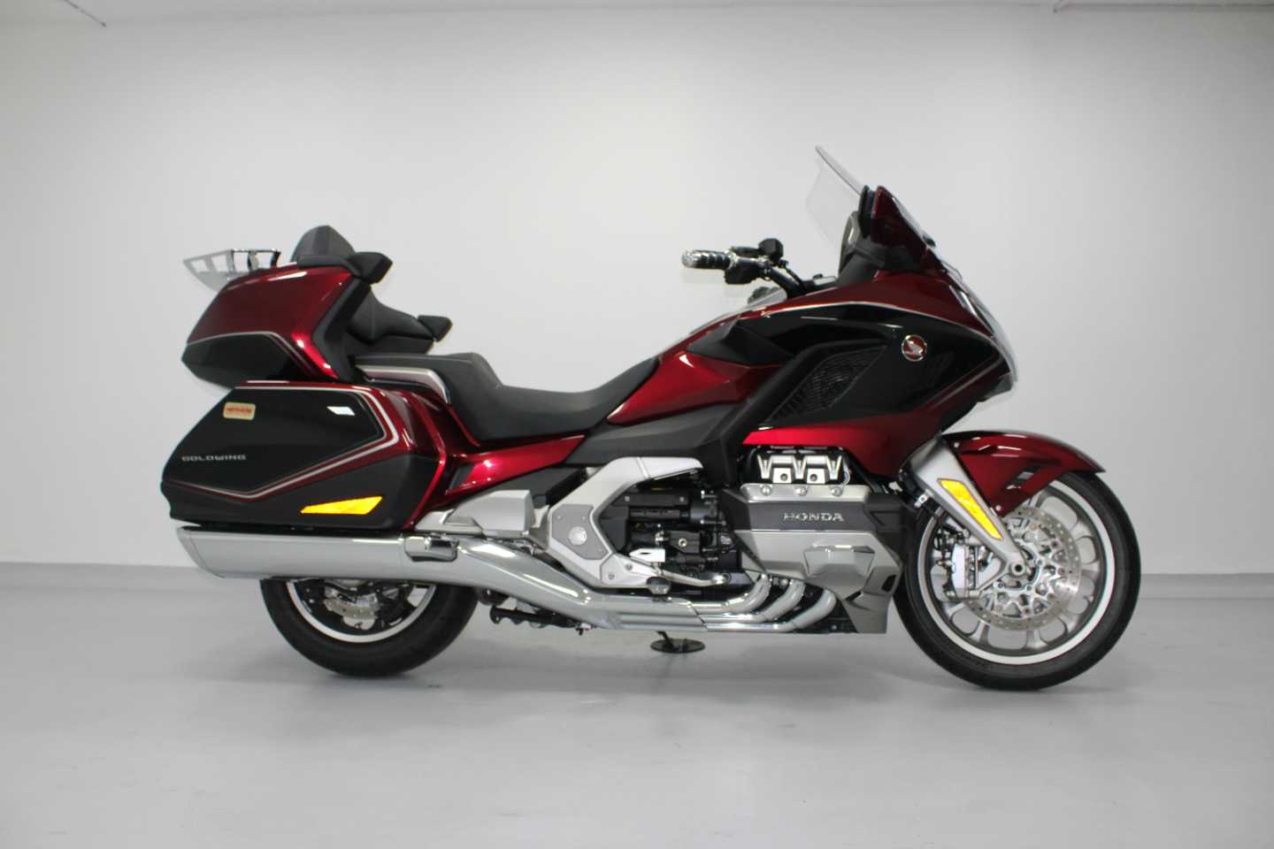 HONDA GOLD WING (GL1800), image 1