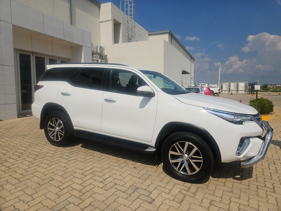 TOYOTA FORTUNER 2.8GD-6 EPIC A/T, image 1