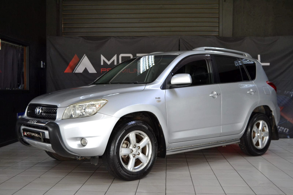 TOYOTA RAV4 2.2D-4D VX, image 1