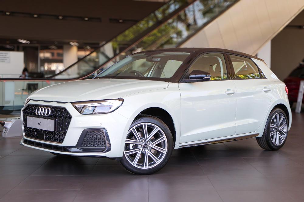 AUDI A1 SPORTBACK 30 TFSI ADVANCED S-TRONIC, image 1