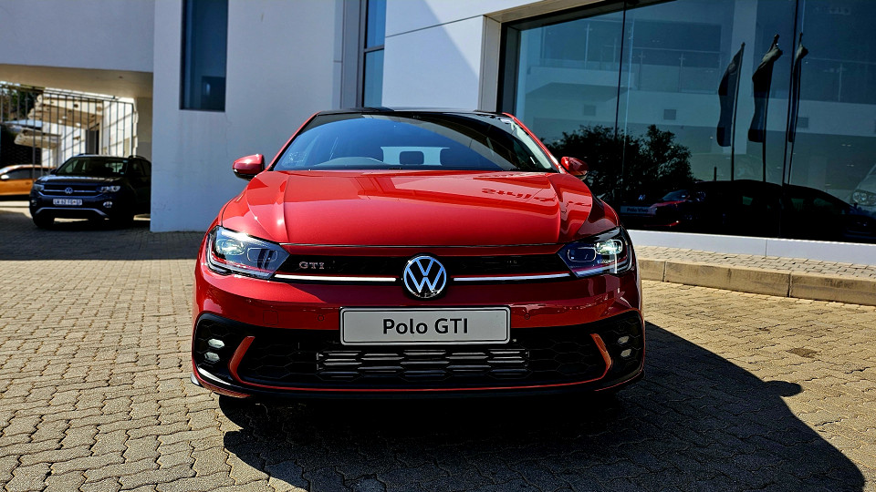 VOLKSWAGEN POLO GTi 1.8TSI DSG, image 2