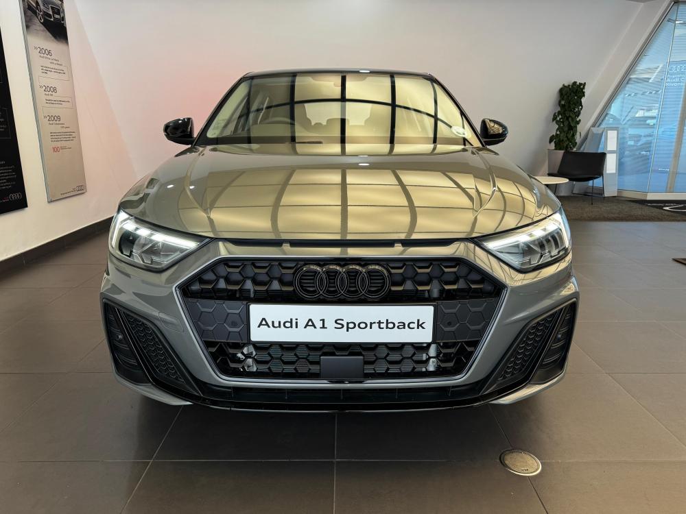 AUDI A1 SPORTBACK 30 TFSI BLACK EDITION S-TRONIC, image 2