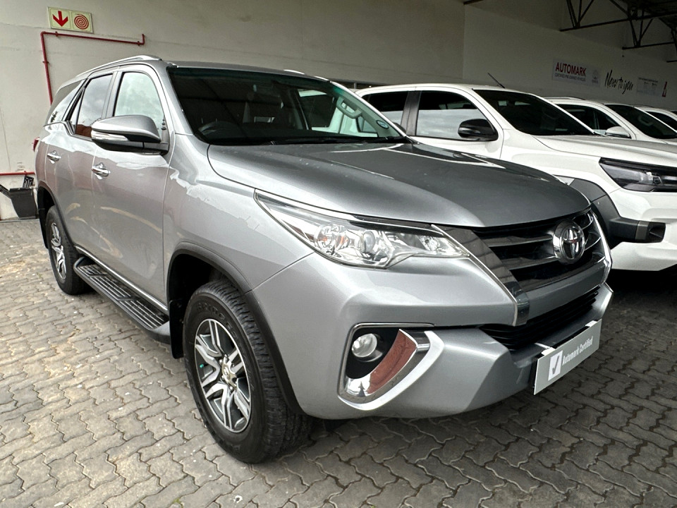 TOYOTA FORTUNER 2.4GD-6 R/B A/T, image 1