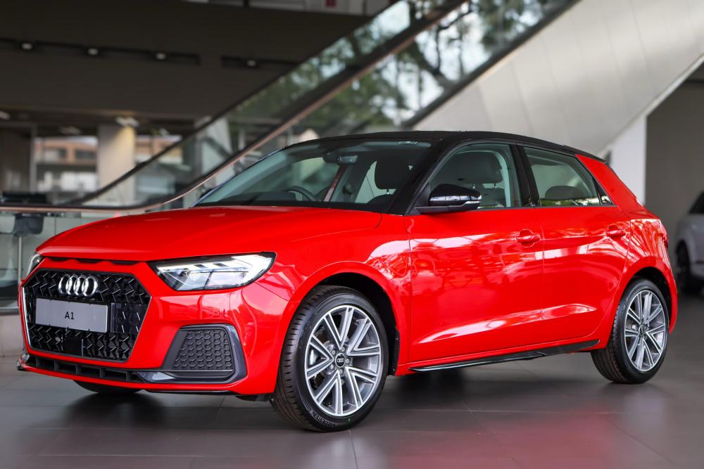 AUDI A1 SPORTBACK 30 TFSI ADVANCED S-TRONIC, image 2