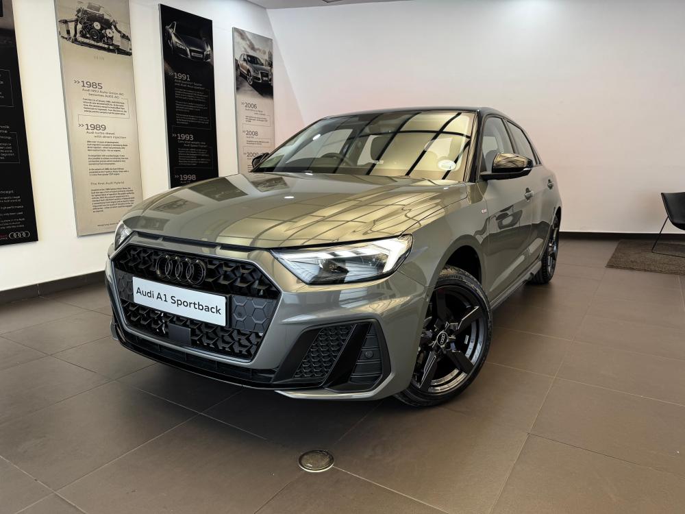 AUDI A1 SPORTBACK 30 TFSI BLACK EDITION S-TRONIC, image 1