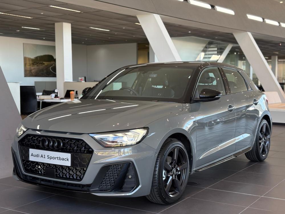 AUDI A1 SPORTBACK 30 TFSI BLACK EDITION S-TRONIC, image 2